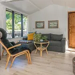 5 Person In Grenå