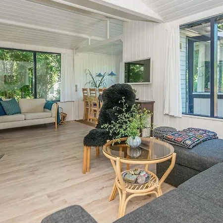 5 Person In بيت للعطل Grenå