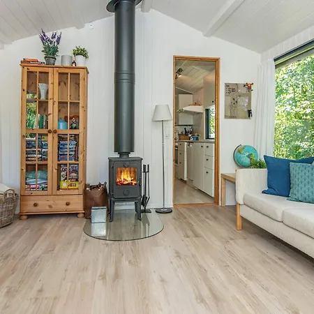 5 Person In بيت للعطل Grenå