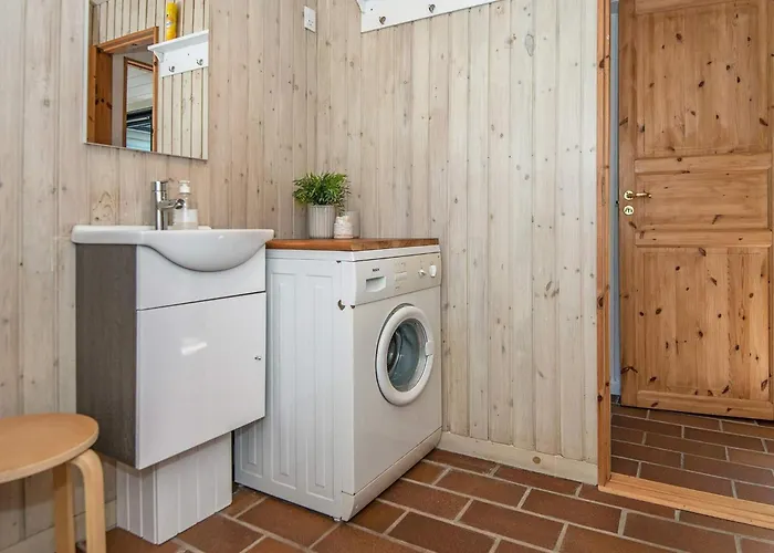 5 Person In Casa de Férias Grenå